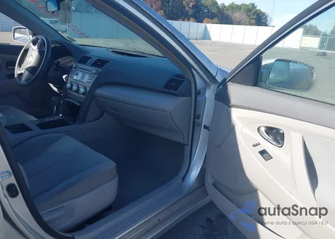 2008 Toyota Camry Le z USA, uszkodzony, nr VIN 4T1BE46K58U790728